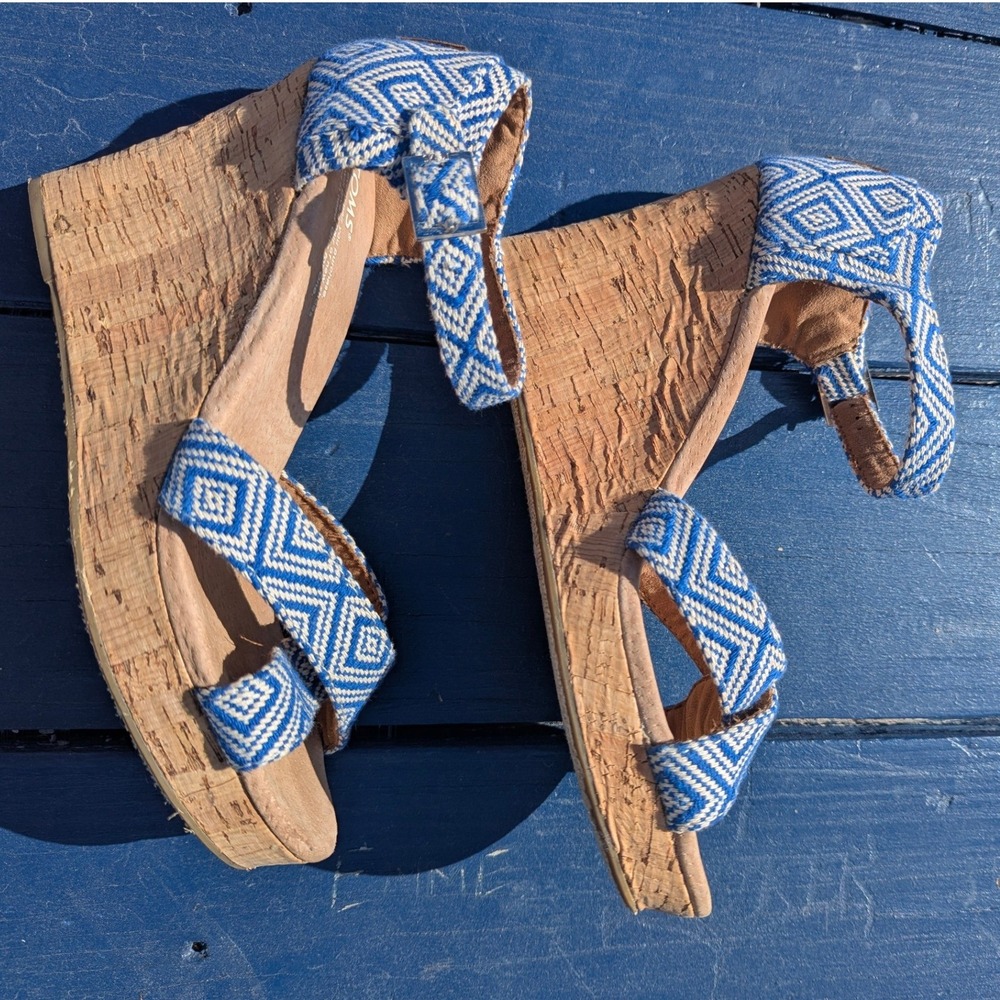 TOMS Blue White Woven Cork Wedge Sandals Women Size 9 Boho Summer - Picture 6 of 8